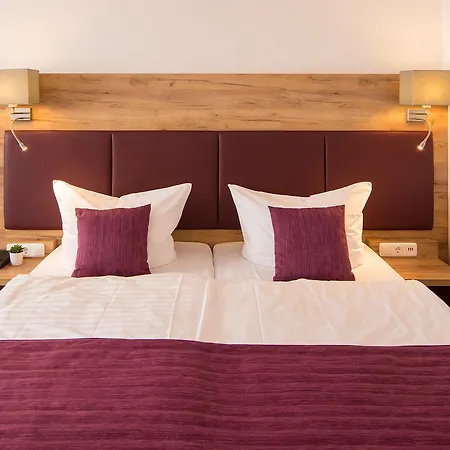 Touric Hotel 3*